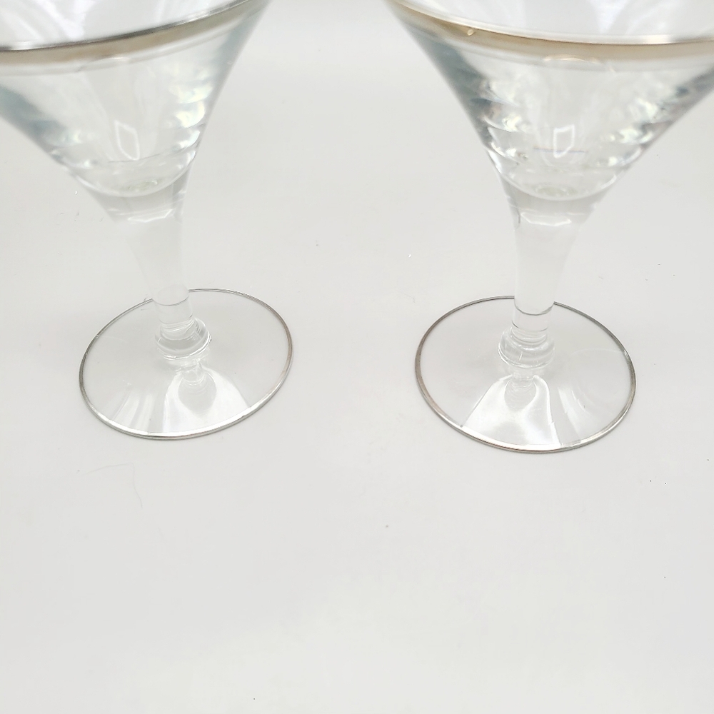 Vintage 1950s Clear Petite Martini Glasses with Silver Rim - Set of 2 - Picture 3 of 4